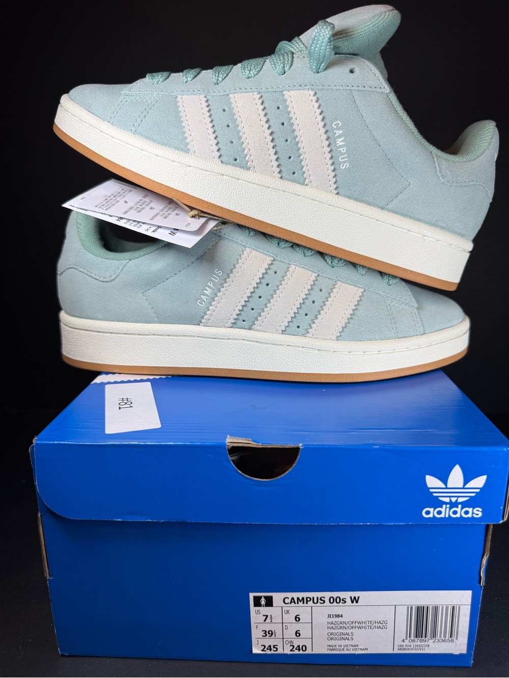 adidas women’s Campus Low Top Sneakers - Light Mint /Off-White size 7.5W